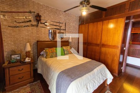 Casa à venda com 635m², 4 quartos e 4 vagasSuíte 2