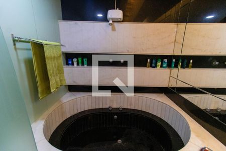 Casa à venda com 635m², 4 quartos e 4 vagasBanheiro da Suíte 4