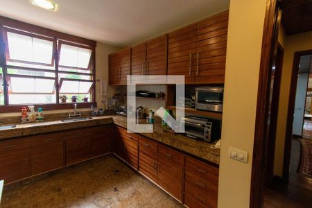 Casa à venda com 635m², 4 quartos e 4 vagasCozinha 1