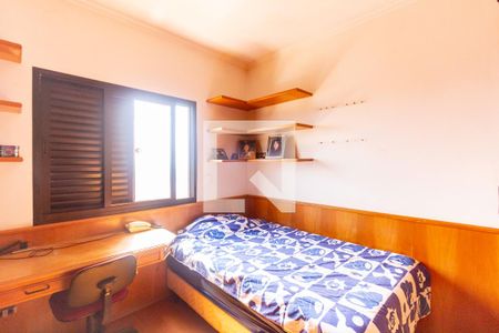 Apartamento à venda com 160m², 4 quartos e 3 vagasQuarto 2