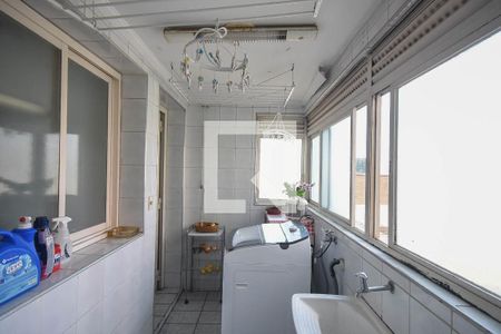 Apartamento à venda com 140m², 4 quartos e 3 vagas Apartamento à venda com 140m², 4 quartos e 3 vagasÁrea de serviço