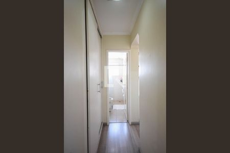 Apartamento à venda com 140m², 4 quartos e 3 vagas Apartamento à venda com 140m², 4 quartos e 3 vagasArmário da suíte 2