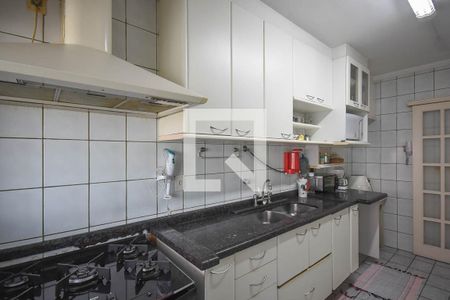 Apartamento à venda com 140m², 4 quartos e 3 vagas Apartamento à venda com 140m², 4 quartos e 3 vagasCozinha