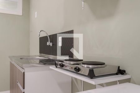 Cozinha de kitnet/studio para alugar com 1 quarto, 25m² em Protásio Alves, Porto Alegre