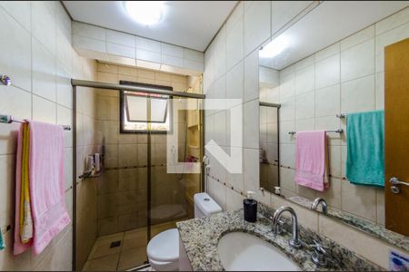 Apartamento à venda com 128m², 4 quartos e 2 vagasBanheiro