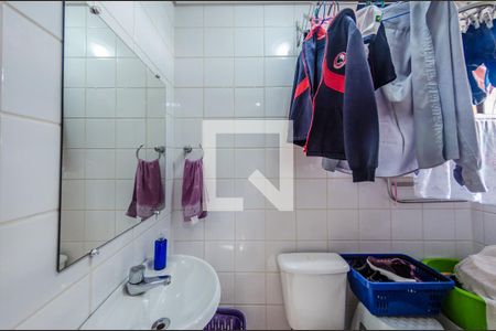 Apartamento à venda com 128m², 4 quartos e 2 vagasBanheiro de Serviço