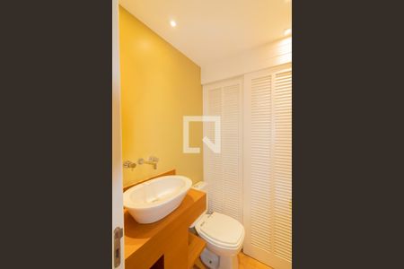 Apartamento para alugar com 74m², 2 quartos e 2 vagas Apartamento para alugar com 74m², 2 quartos e 2 vagasBanheiro Social