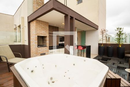 Apartamento à venda com 113m², 2 quartos e 2 vagas Apartamento à venda com 113m², 2 quartos e 2 vagasJacuzzi