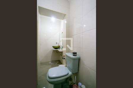 Banheiro de casa de condomínio à venda com 1 quarto, 53m² em Santana, São Paulo