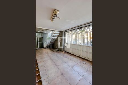 Garagem de casa à venda com 2 quartos, 230m² em Tatuapé, São Paulo