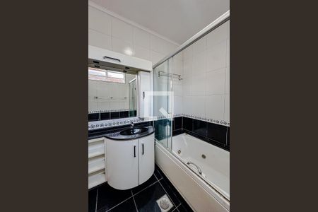 Banheiro da Suíte 1 de casa à venda com 2 quartos, 230m² em Tatuapé, São Paulo