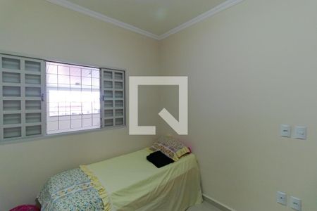 Casa à venda com 205m², 4 quartos e 1 vagaQuarto 01