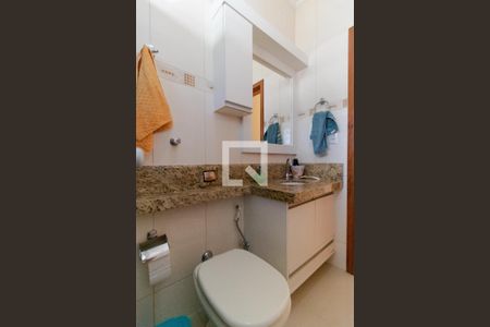 Casa à venda com 205m², 4 quartos e 1 vagaBanheiro