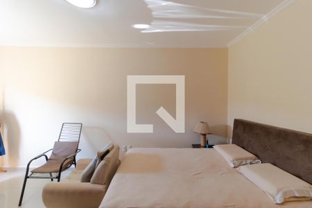 Casa à venda com 205m², 4 quartos e 1 vagaSuíte