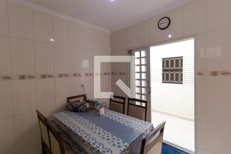 Casa à venda com 205m², 4 quartos e 1 vagaCopa