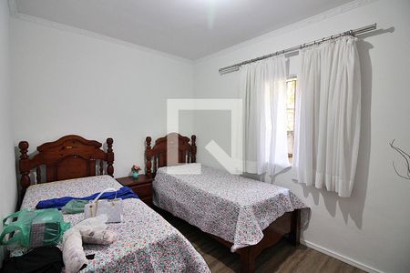 Casa à venda com 379m², 5 quartos e 6 vagasQuarto 2