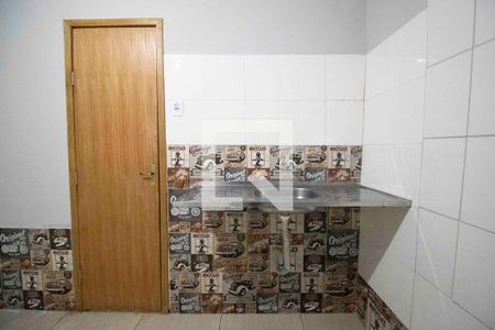 Sala/Cozinha de kitnet/studio para alugar com 2 quartos, 37m² em Setor Leste Universitário, Goiânia