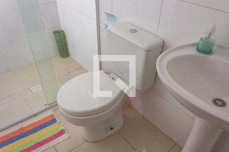 Casa para alugar com 125m², 3 quartos e 3 vagasDetalhe do banheiro social