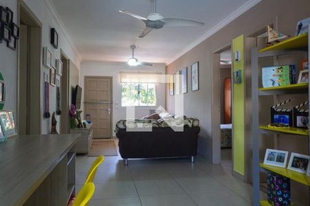 Sala de casa para alugar com 3 quartos, 125m² em Nova Mirim, Praia Grande