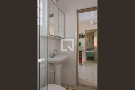 Casa para alugar com 125m², 3 quartos e 3 vagasBanheiro social
