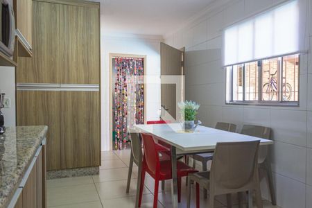 Casa para alugar com 125m², 3 quartos e 3 vagasCozinha