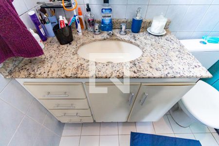 Apartamento à venda com 61m², 2 quartos e 1 vaga Apartamento à venda com 61m², 2 quartos e 1 vagaBanheiro da Suíte