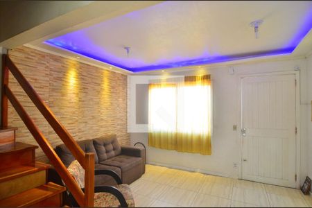 Sala de casa de condomínio à venda com 3 quartos, 89m² em Rio Branco, Canoas