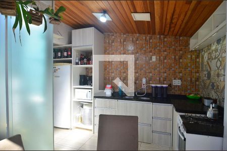 Casa de condomínio à venda com 89m², 3 quartos e 2 vagasCozinha