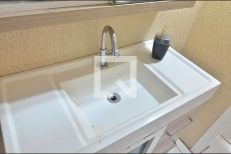 Casa de condomínio à venda com 89m², 3 quartos e 2 vagasBanheiro social
