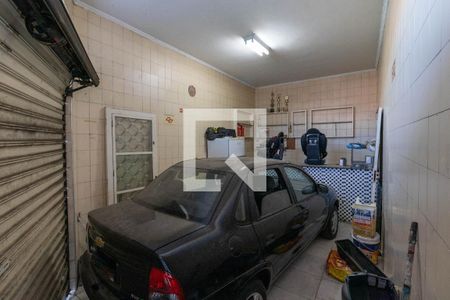 Casa para alugar com 301m², 2 quartos e 1 vaga Casa para alugar com 301m², 2 quartos e 1 vagaGaragem