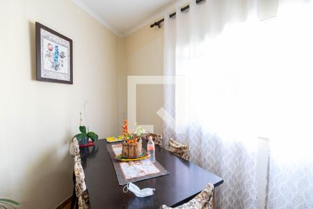 Casa para alugar com 301m², 2 quartos e 1 vaga Casa para alugar com 301m², 2 quartos e 1 vagaSala de Jantar