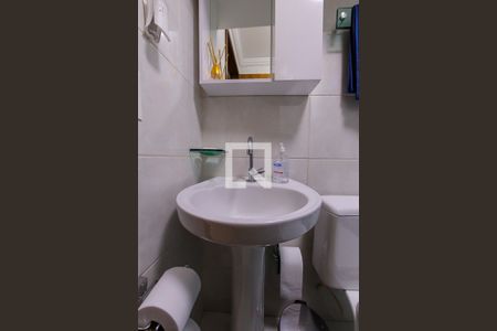 Apartamento para alugar com 49m², 2 quartos e 1 vaga Apartamento para alugar com 49m², 2 quartos e 1 vagaBanheiro