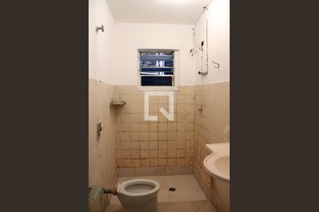 Banheiro de casa para alugar com 1 quarto, 60m² em Centro, Diadema