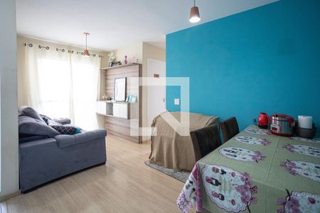 Sala de apartamento para alugar com 2 quartos, 48m² em Padroeira, Osasco