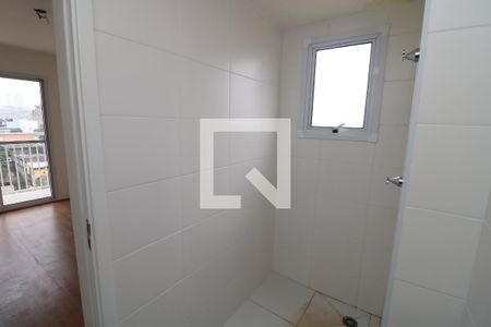 Banheiro da Suíte de apartamento para alugar com 1 quarto, 31m² em Vila Ema, São Paulo