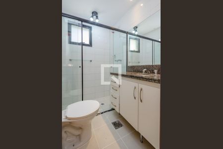 Apartamento à venda com 87m², 2 quartos e 2 vagas Apartamento à venda com 87m², 2 quartos e 2 vagasBanheiro da Suíte