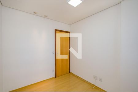 Apartamento à venda com 87m², 2 quartos e 2 vagas Apartamento à venda com 87m², 2 quartos e 2 vagasQuarto 2