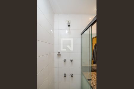 Apartamento à venda com 87m², 2 quartos e 2 vagas Apartamento à venda com 87m², 2 quartos e 2 vagasBanheiro da Suíte