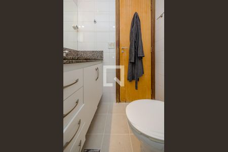 Apartamento à venda com 87m², 2 quartos e 2 vagas Apartamento à venda com 87m², 2 quartos e 2 vagasBanheiro da Suíte