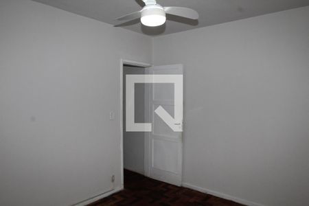 Quarto 2 de apartamento para alugar com 2 quartos, 58m² em Olaria, Rio de Janeiro
