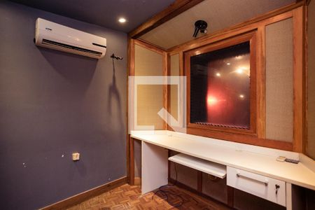 Casa à venda com 413m², 3 quartos e 4 vagas Casa à venda com 413m², 3 quartos e 4 vagasSala 1