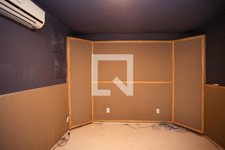 Casa à venda com 413m², 3 quartos e 4 vagas Casa à venda com 413m², 3 quartos e 4 vagasSala 7