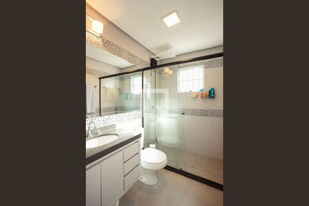 Casa à venda com 413m², 3 quartos e 4 vagas Casa à venda com 413m², 3 quartos e 4 vagasBanheiro Social