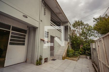 Casa à venda com 413m², 3 quartos e 4 vagas Casa à venda com 413m², 3 quartos e 4 vagasFachada