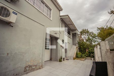 Casa à venda com 413m², 3 quartos e 4 vagas Casa à venda com 413m², 3 quartos e 4 vagasFachada