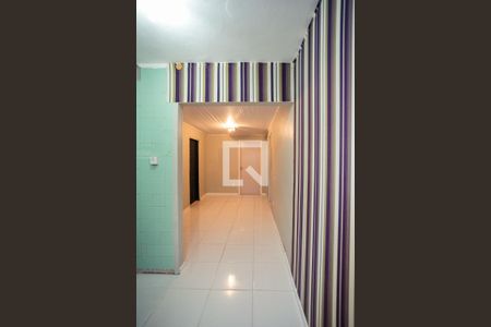 Casa à venda com 413m², 3 quartos e 4 vagas Casa à venda com 413m², 3 quartos e 4 vagasCorredor