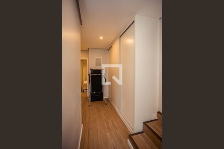 Casa à venda com 413m², 3 quartos e 4 vagas Casa à venda com 413m², 3 quartos e 4 vagascorredor