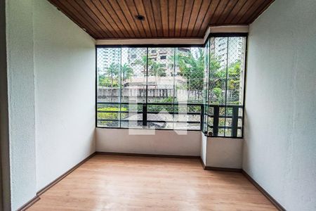 Varanda de apartamento à venda com 3 quartos, 86m² em Vila Andrade, São Paulo