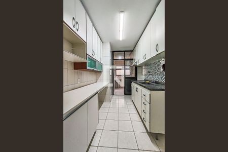 Apartamento à venda com 86m², 3 quartos e 2 vagasCozinha