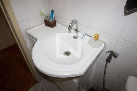 Casa à venda com 70m², 3 quartos e 1 vagaBanheiro